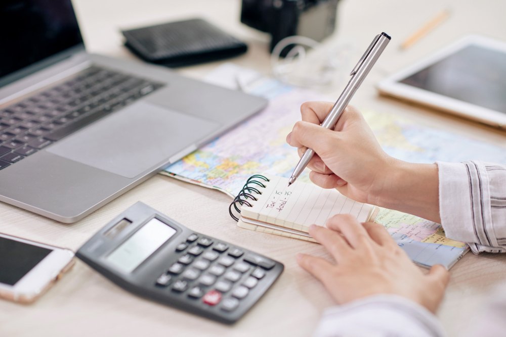 How to get richer than 99% of your peers - personal finance management