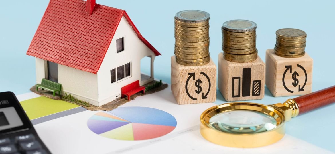Mortgage Interest Rates - Design by freepik